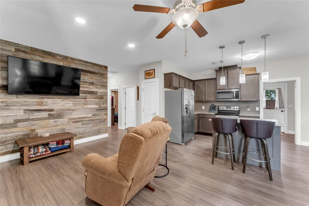 102 Fox Circle Burnet, TX 78611