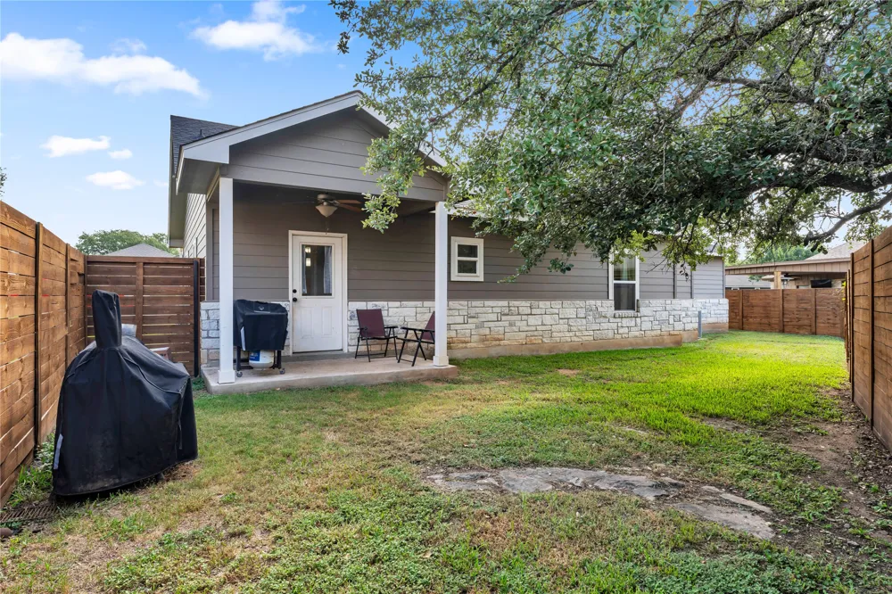 102 Fox Circle Burnet, TX 78611