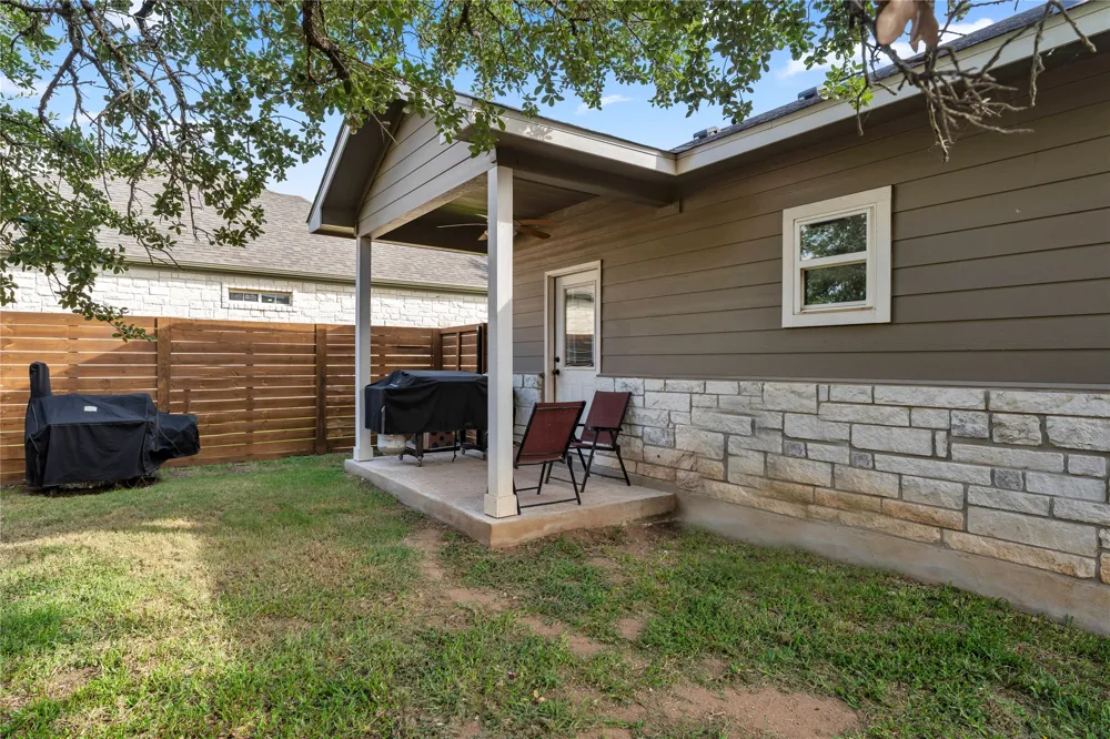 102 Fox Circle Burnet, TX 78611