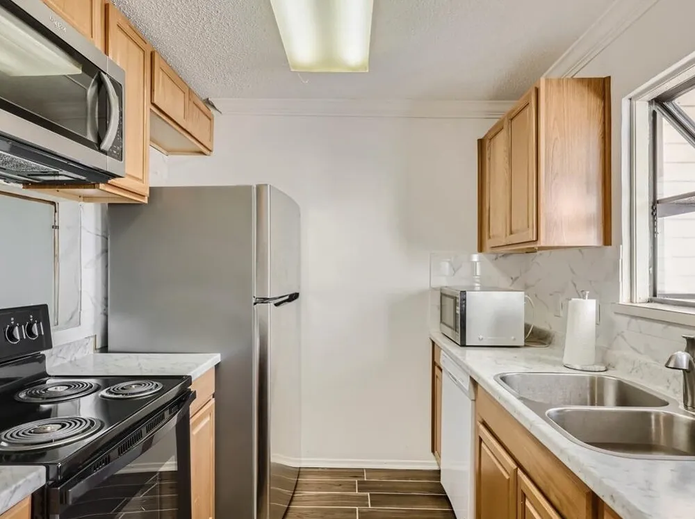 8400 Jamestown Drive #512 Austin, TX 78758