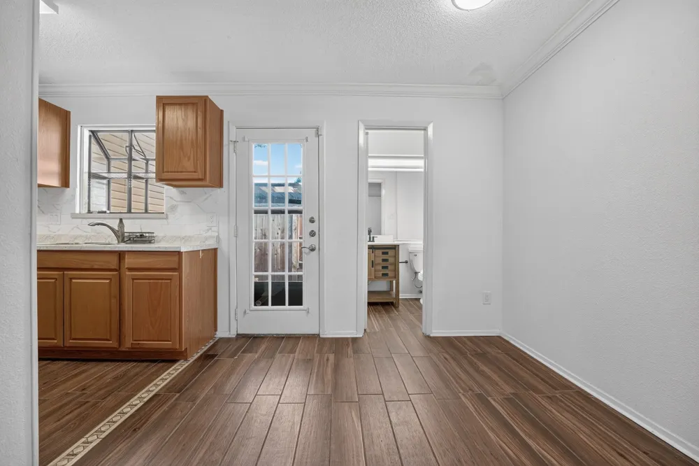 8400 Jamestown Drive #512 Austin, TX 78758