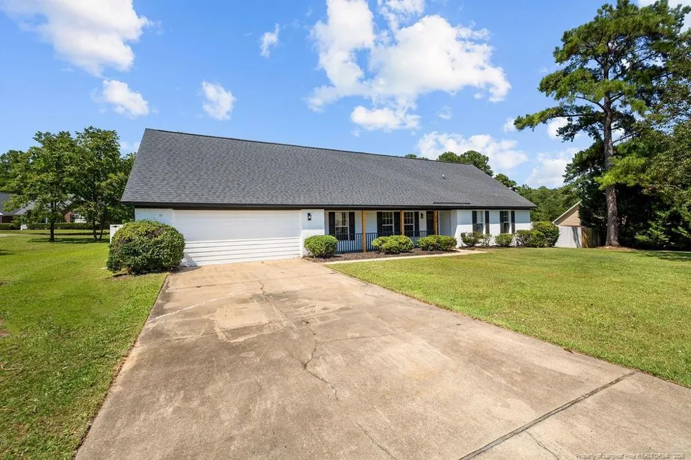 119 Hollow Lane Raeford, NC 28376