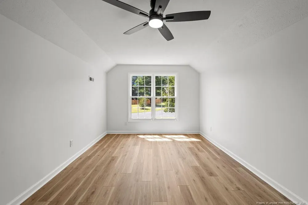 119 Hollow Lane Raeford, NC 28376