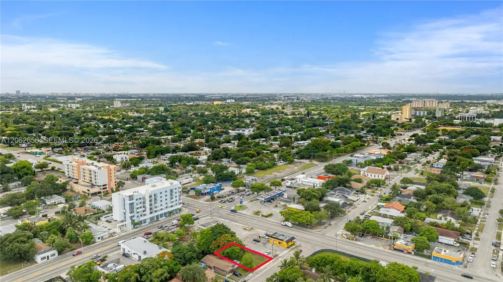 1618 NW 55th St Miami, FL 33142