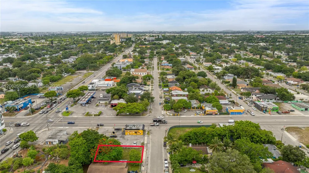 1618 NW 55th St Miami, FL 33142