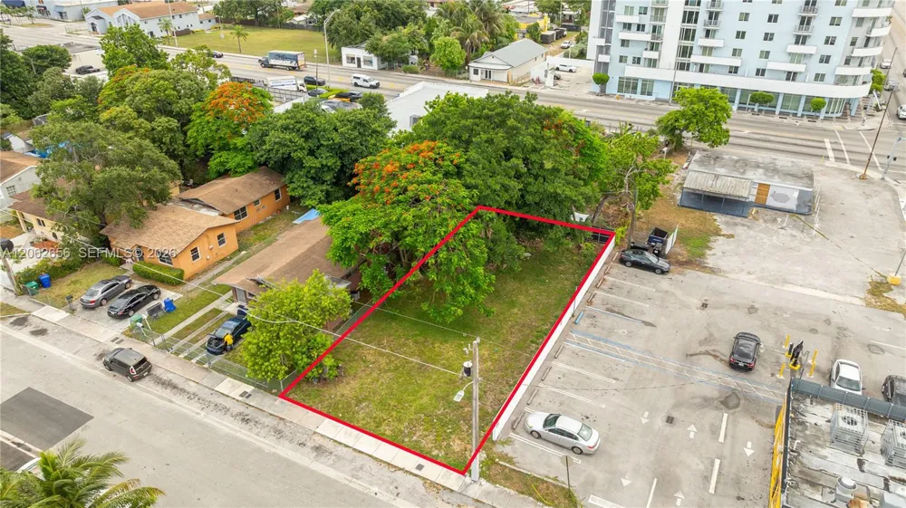 1618 NW 55th St Miami, FL 33142
