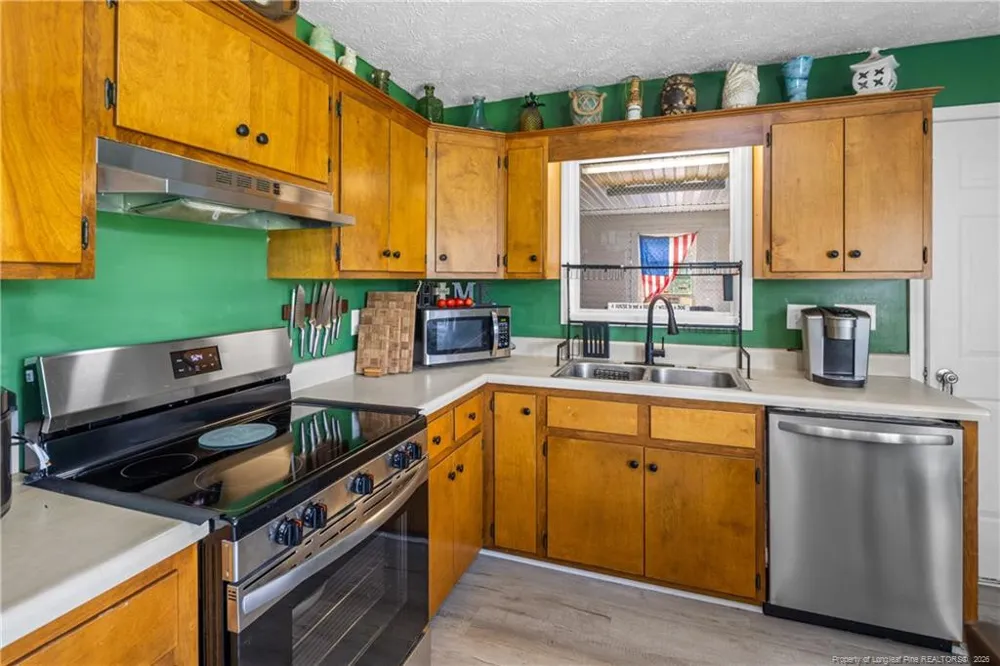 1435 Old Mintz Highway Roseboro, NC 28382