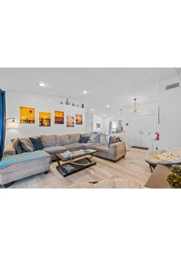 4021 SW 72ND TERRACE Davie, FL 33314