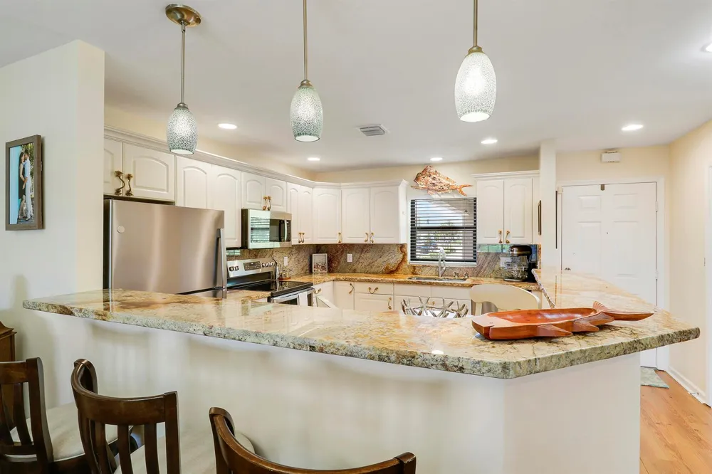 711 Hummingbird Way #201 North Palm Beach, FL 33408