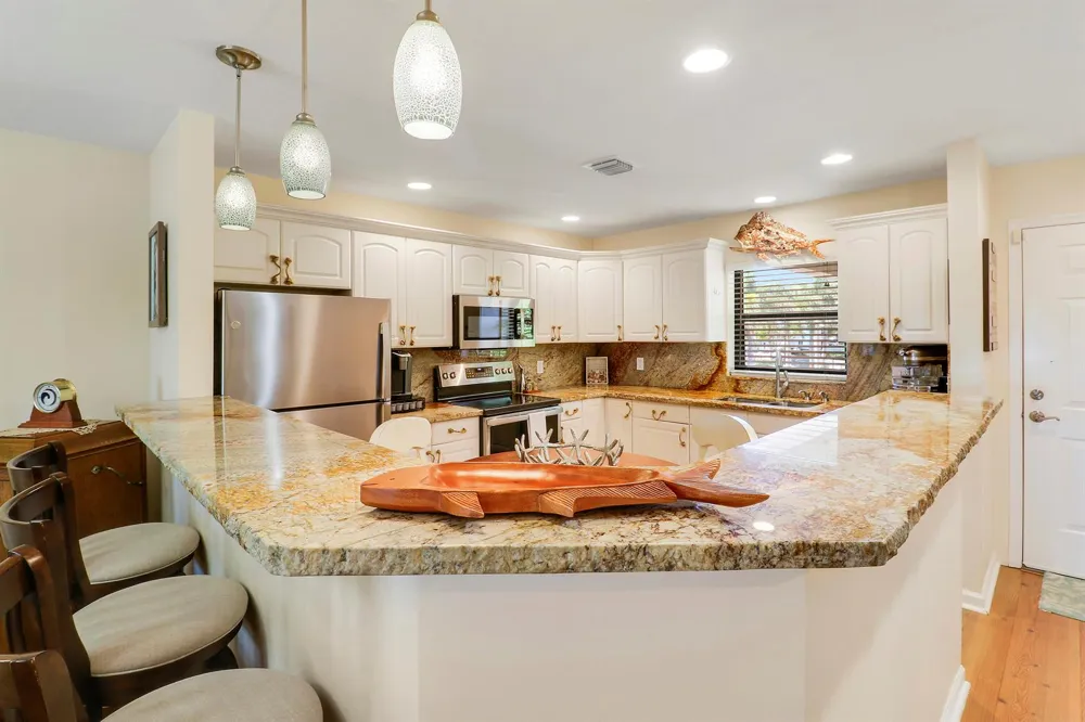 711 Hummingbird Way #201 North Palm Beach, FL 33408