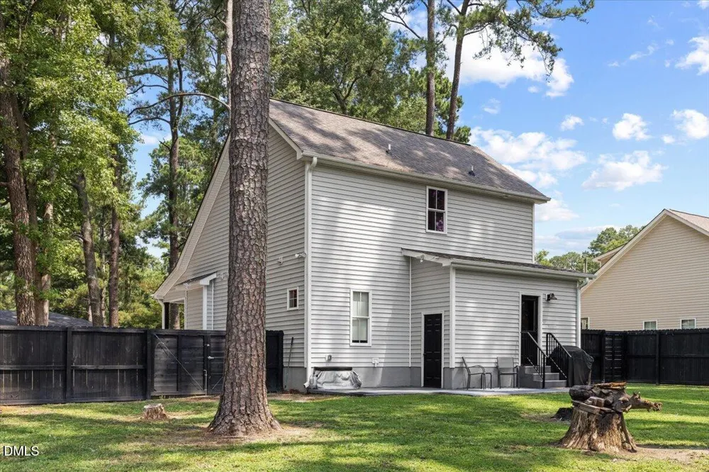 206 S Darden Street Kenly, NC 27542