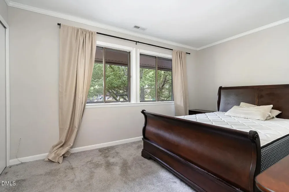 1408 Oak Tree Drive Chapel Hill, NC 27517