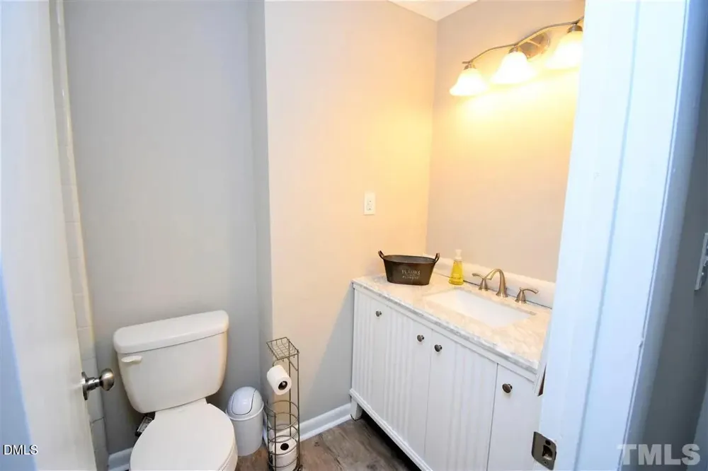 1408 Oak Tree Drive Chapel Hill, NC 27517