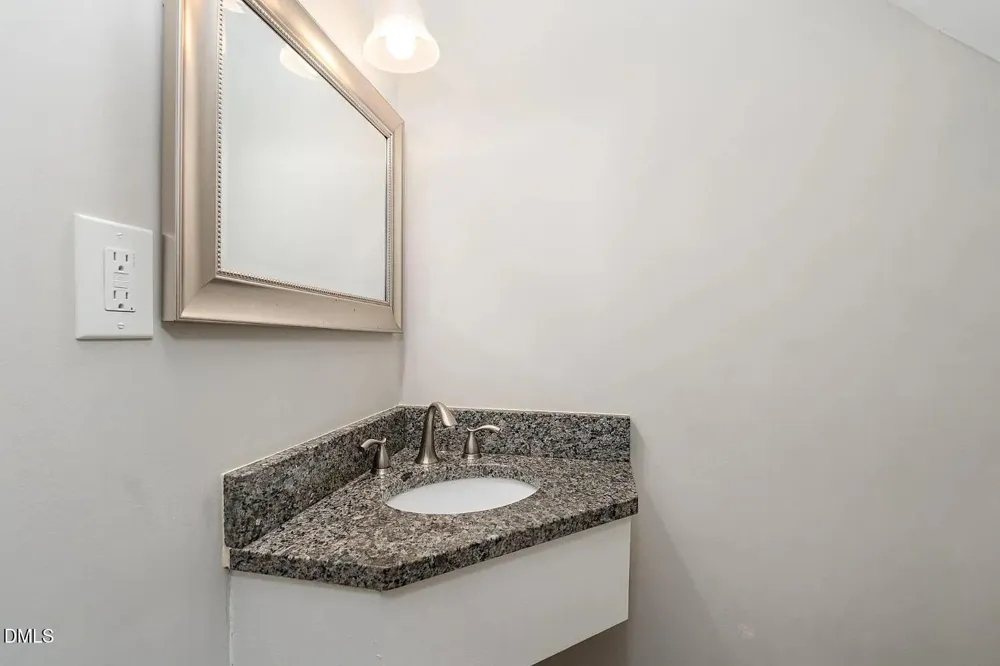 1408 Oak Tree Drive Chapel Hill, NC 27517