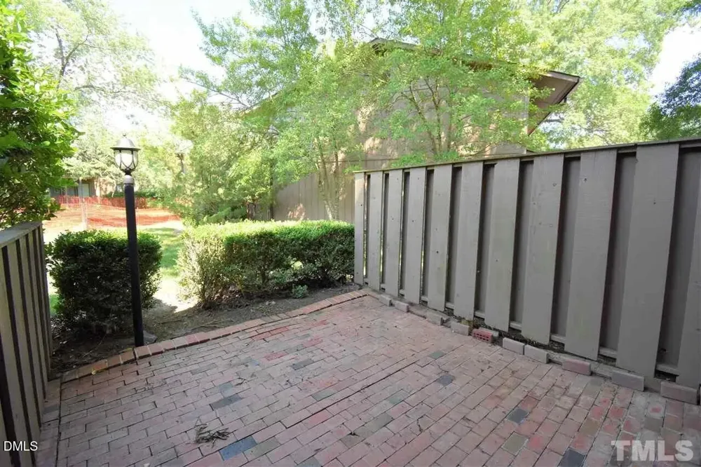 1408 Oak Tree Drive Chapel Hill, NC 27517