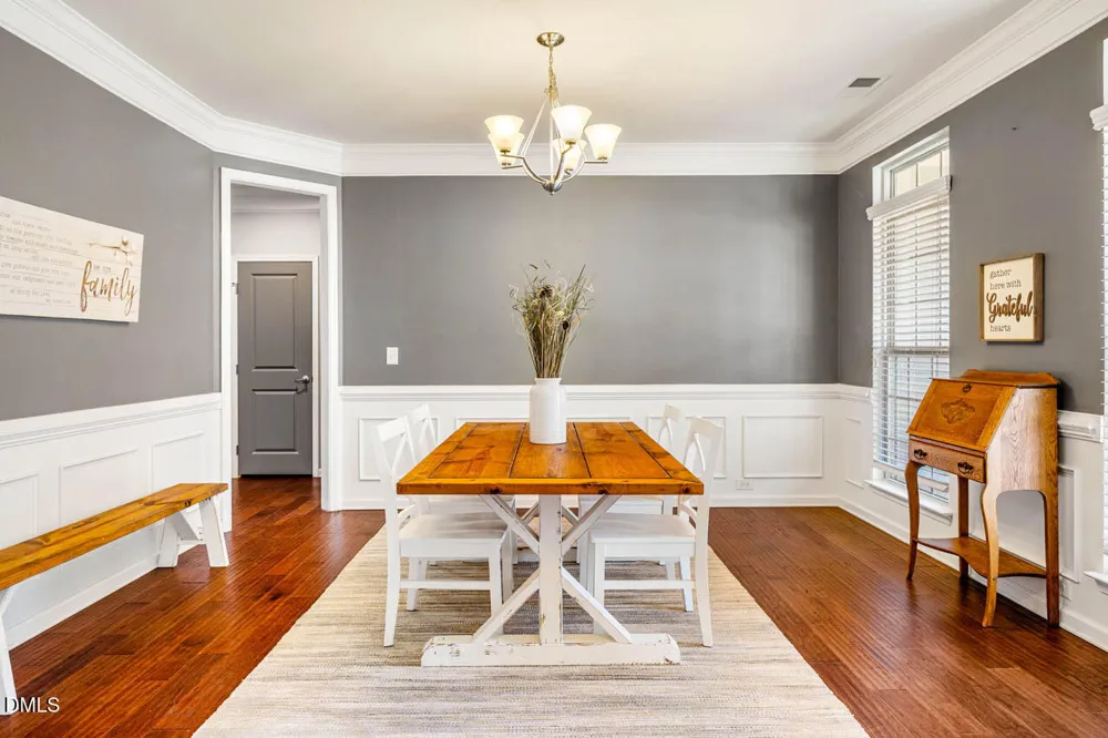 91 Dover Grant Chapel Hill, NC 27517