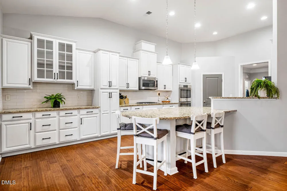 91 Dover Grant Chapel Hill, NC 27517