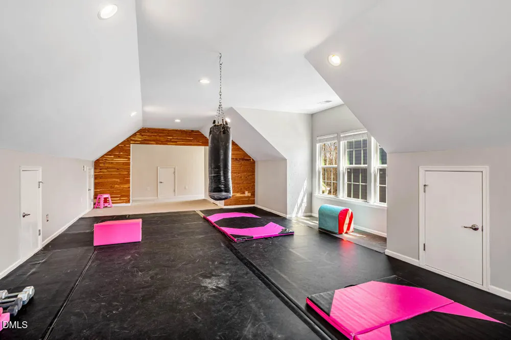 91 Dover Grant Chapel Hill, NC 27517