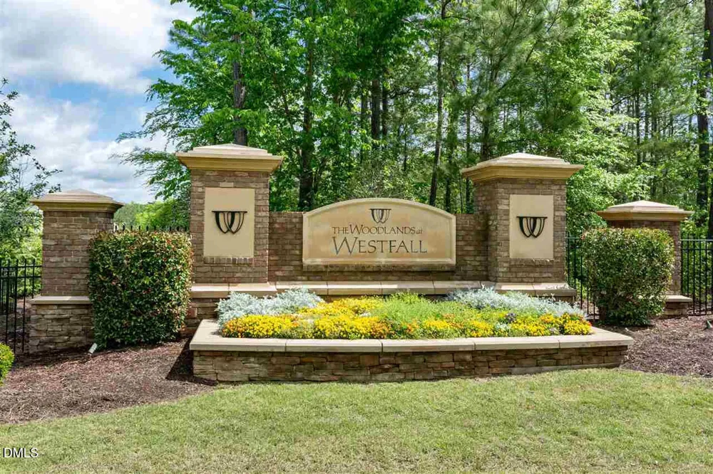 91 Dover Grant Chapel Hill, NC 27517