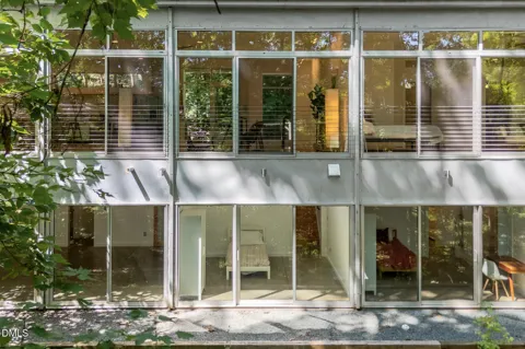 106 Glass House Lane