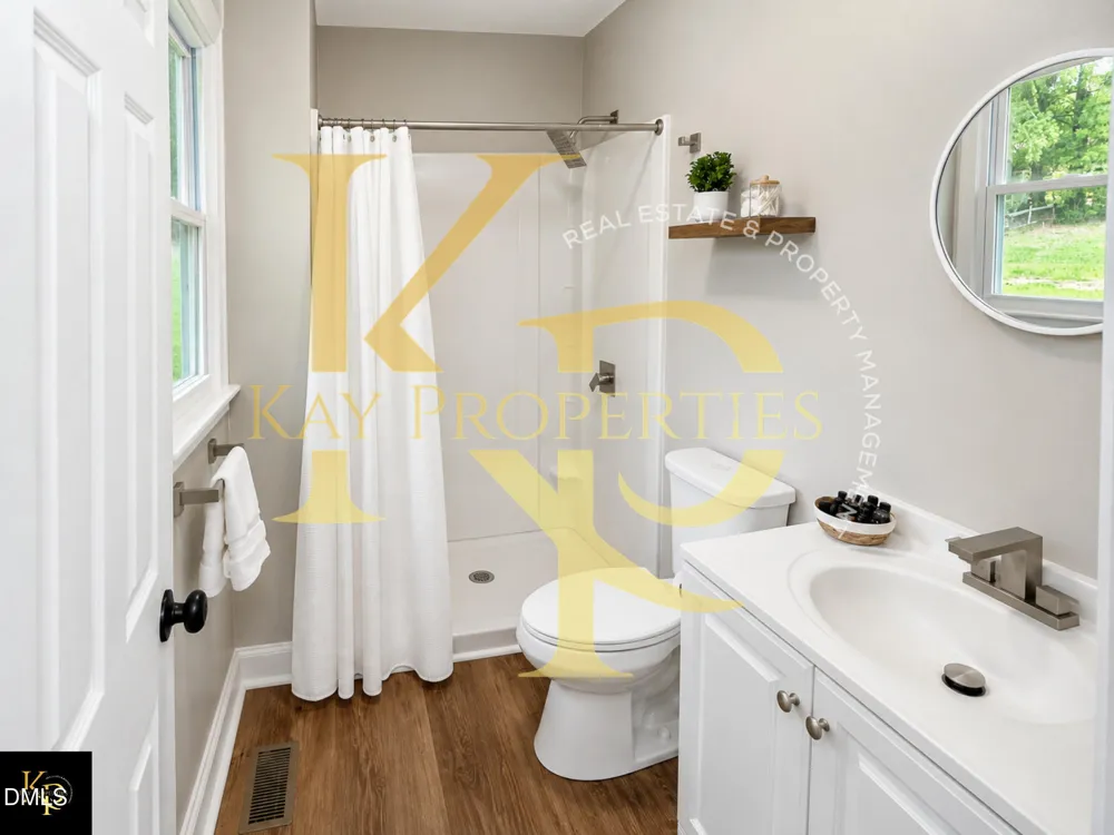 604 Sexton Avenue Zebulon, NC 27597