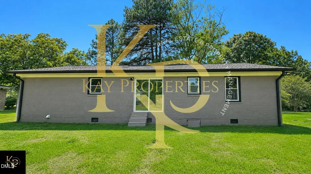 604 Sexton Avenue Zebulon, NC 27597