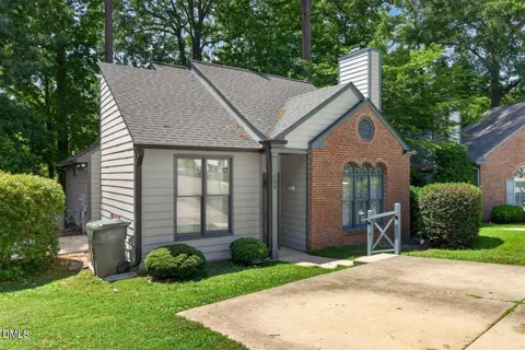 105 Ellsworth Place