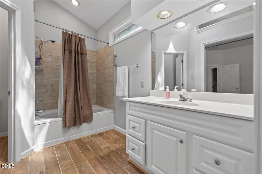 105 Ellsworth Place Cary, NC 27511