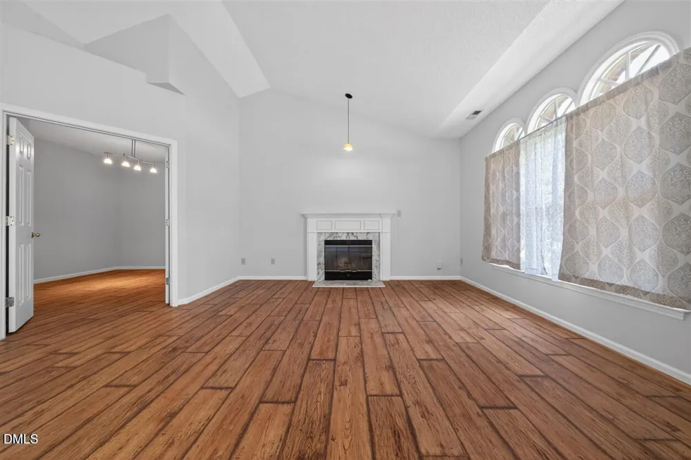 105 Ellsworth Place Cary, NC 27511