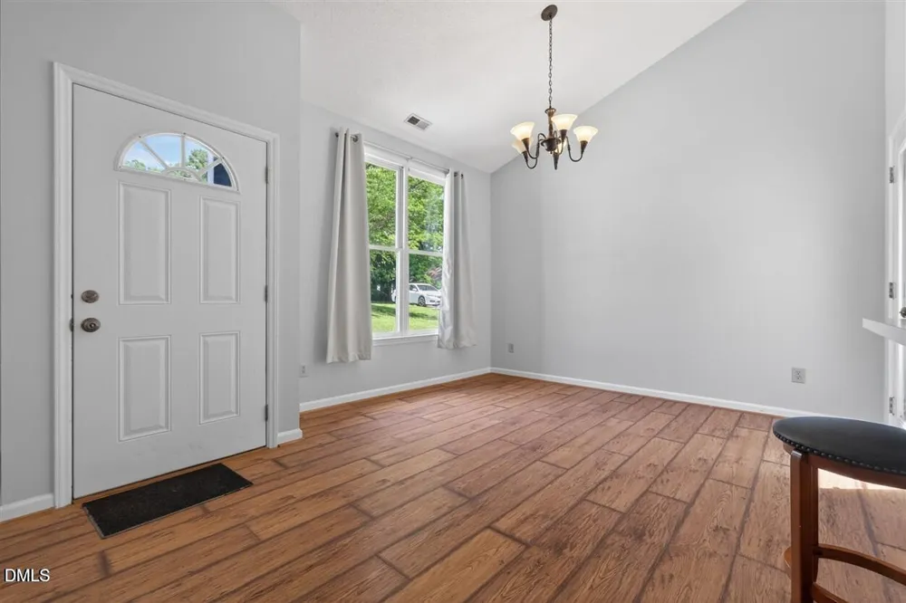 105 Ellsworth Place Cary, NC 27511