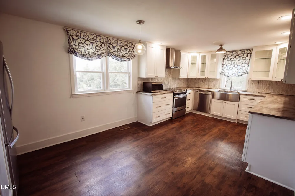 1520 Old Barbour Road Benson, NC 27504