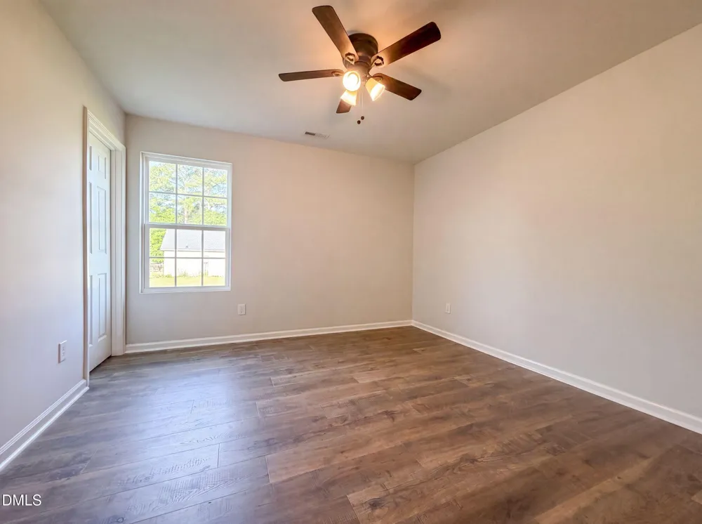 3524 Nc 27 Coats, NC 27521