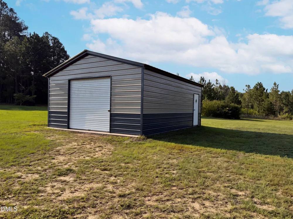 3524 Nc 27 Coats, NC 27521