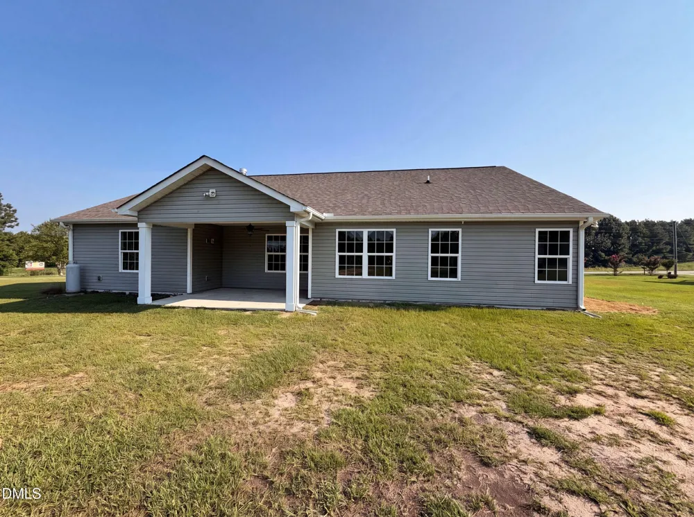 3524 Nc 27 Coats, NC 27521