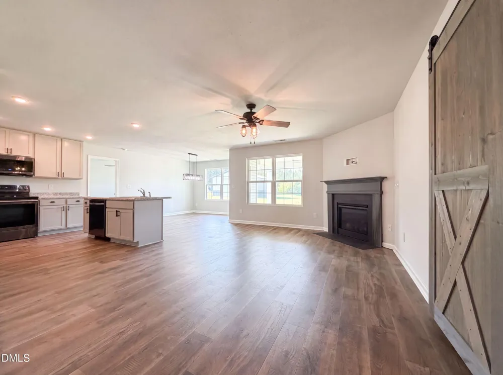 3524 Nc 27 Coats, NC 27521