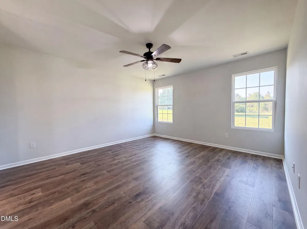 3524 Nc 27 Coats, NC 27521