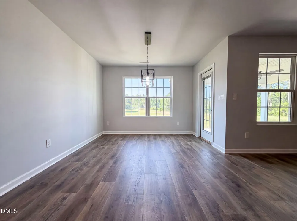 3524 Nc 27 Coats, NC 27521