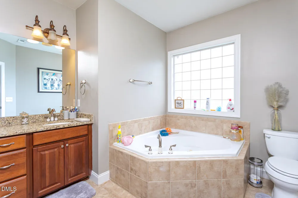 101 Goose Rock Holly Springs, NC 27540