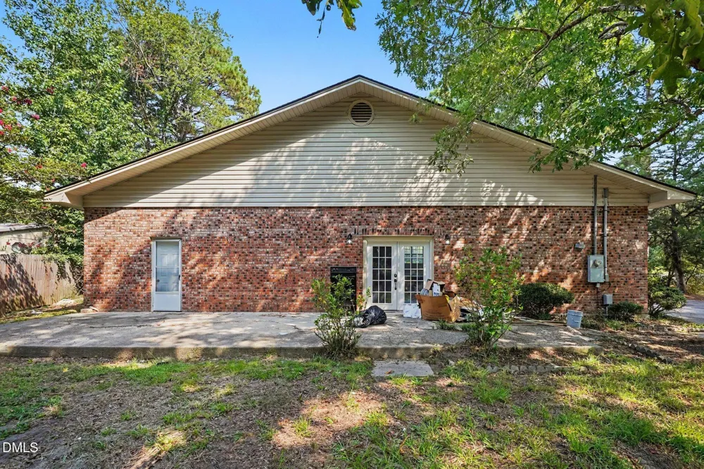 12821 Carolina 242 Highway S Bladenboro, NC 28320