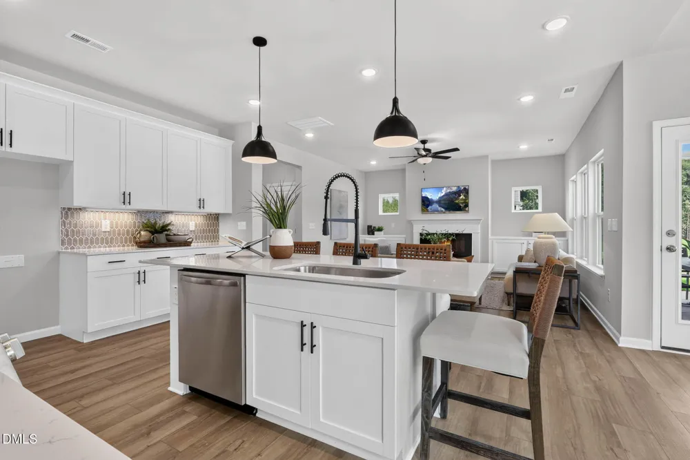 98 Knotts Loop Lillington, NC 27546