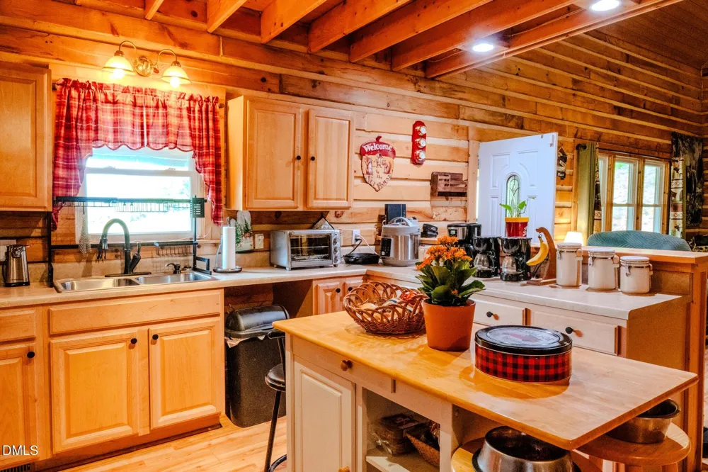 628 Roberts Road Laurel Springs, NC 28644