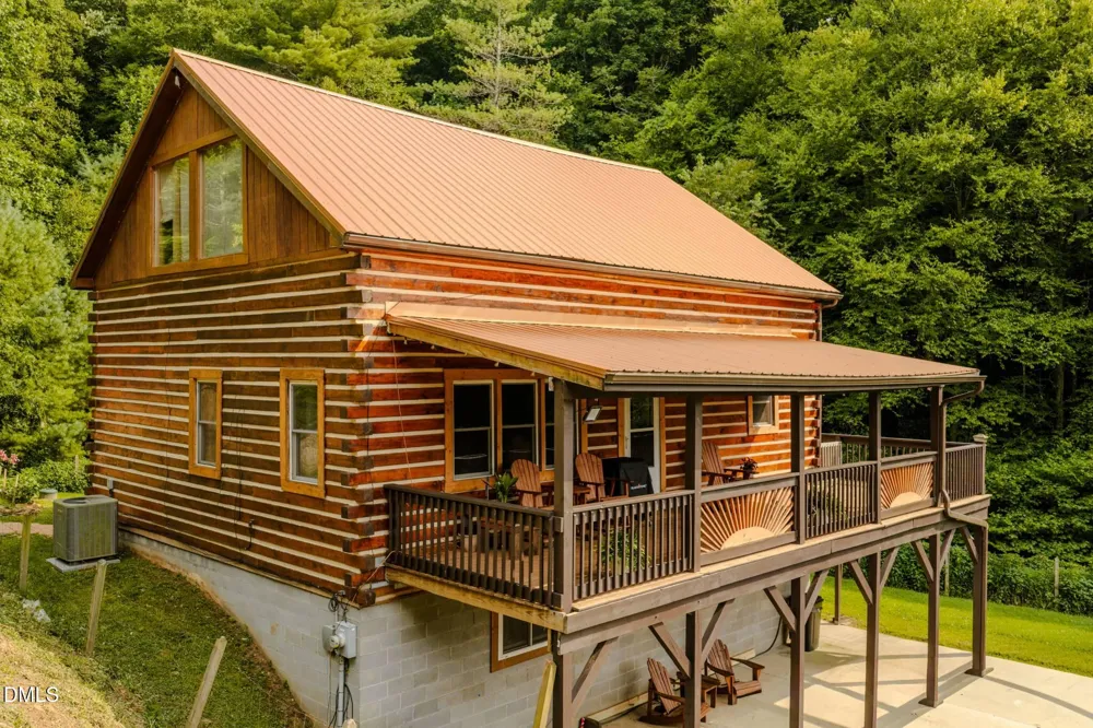 628 Roberts Road Laurel Springs, NC 28644