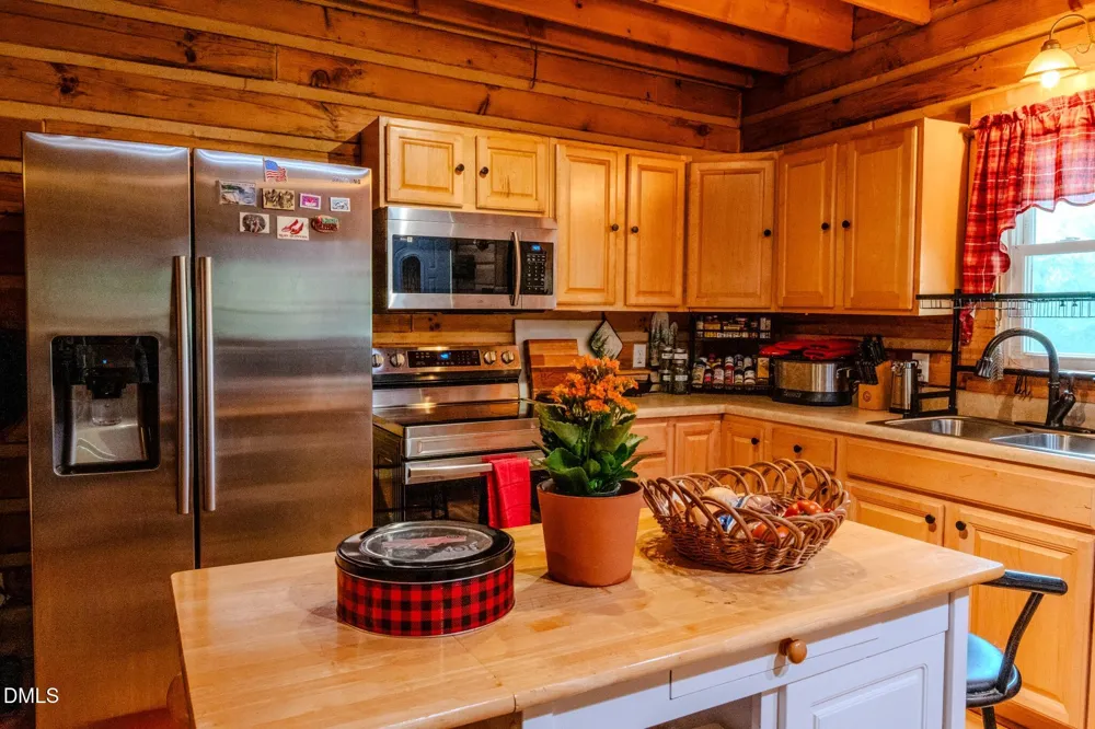 628 Roberts Road Laurel Springs, NC 28644