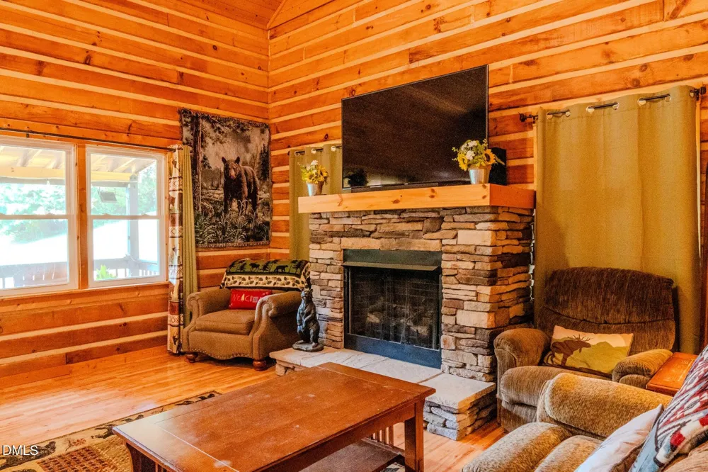 628 Roberts Road Laurel Springs, NC 28644