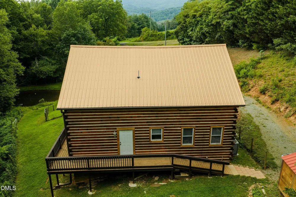 628 Roberts Road Laurel Springs, NC 28644