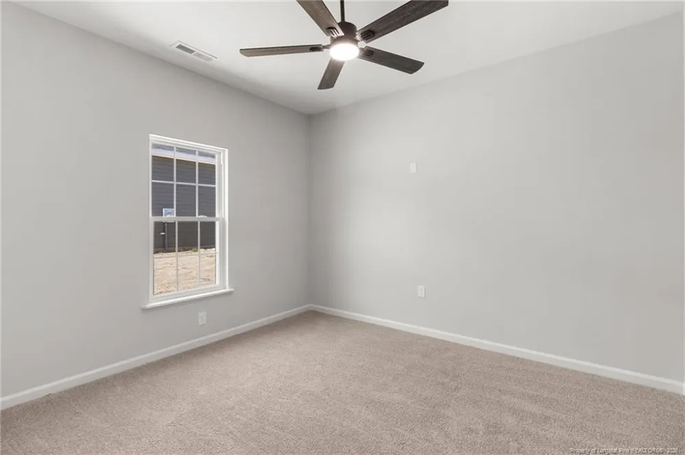 802 Holmes Street Clinton, NC 28328