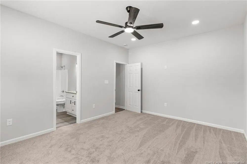 802 Holmes Street Clinton, NC 28328