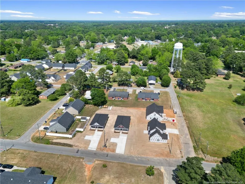 802 Holmes Street Clinton, NC 28328