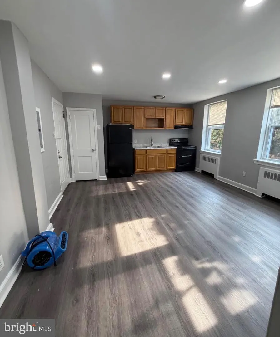 1309 W ROCKLAND STREET Philadelphia, PA 19141