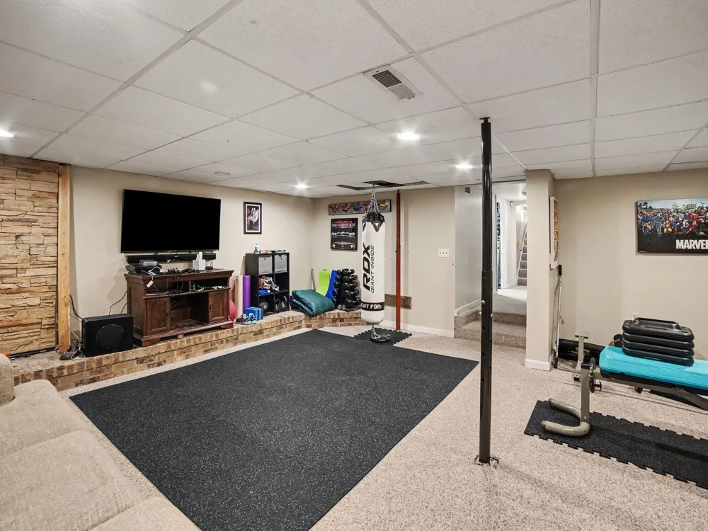 513 Fowler Street Muskegon, MI 49445